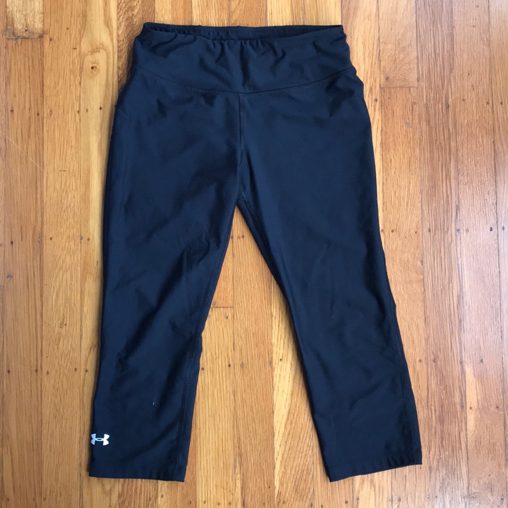 Under Armour cropped XS pants
